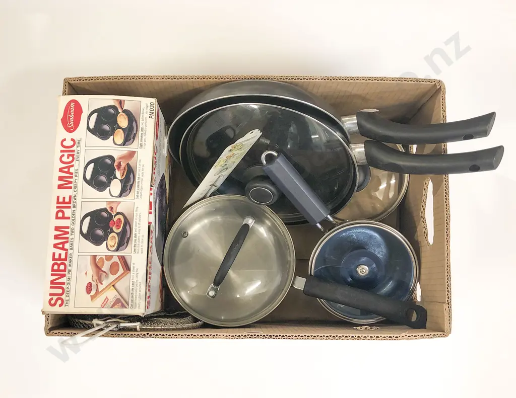 Two Boxes with Pots Image 1++
