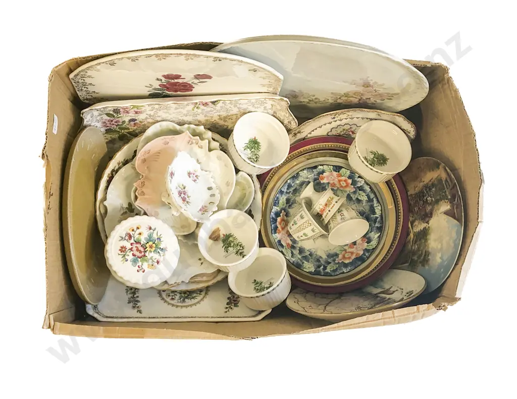Box of Mixed Decorative China Image 1++