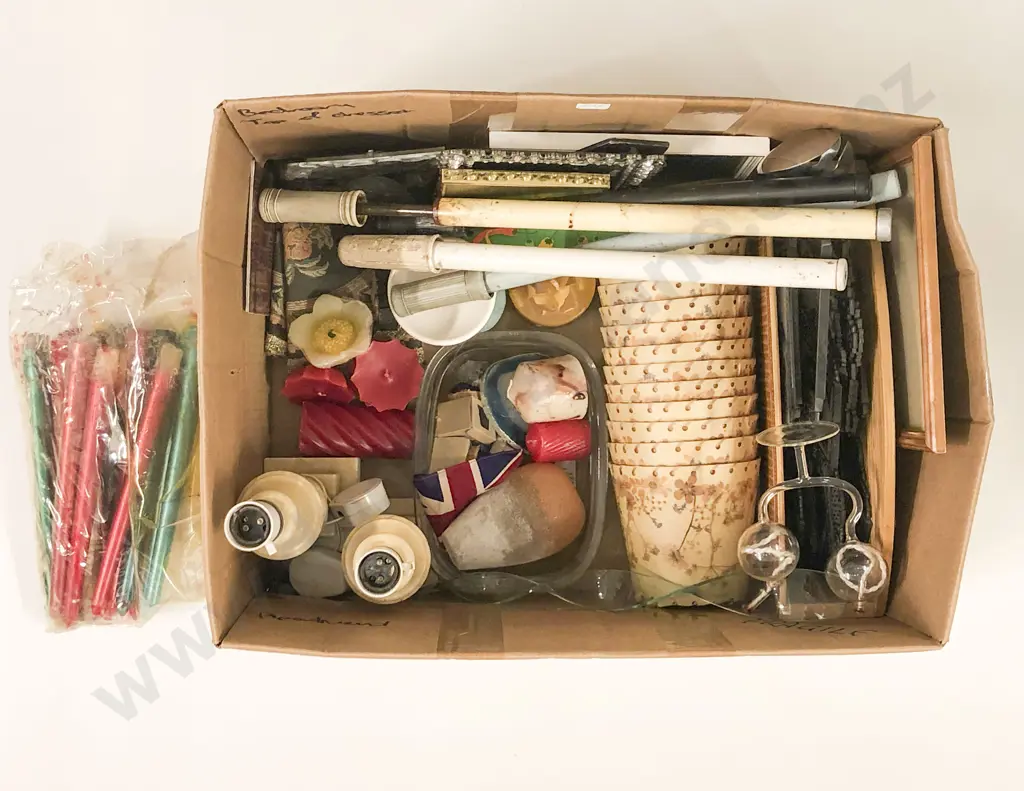 Box incl Lamps and Shades Image 1++