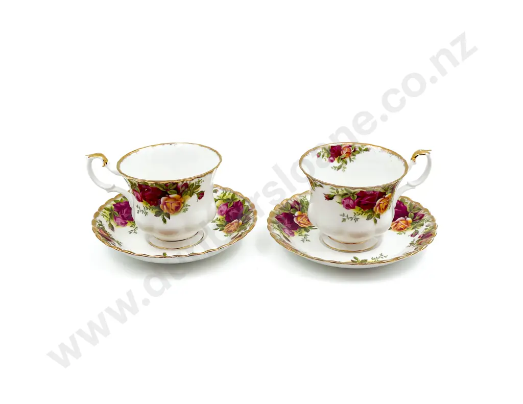 Royal Albert Old Country Roses Tea Set with Two Additional Dishes Image 1++