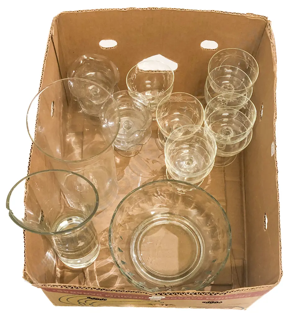 Vintage Glass Sundae Bowls & Assorted Glassware Image 1++