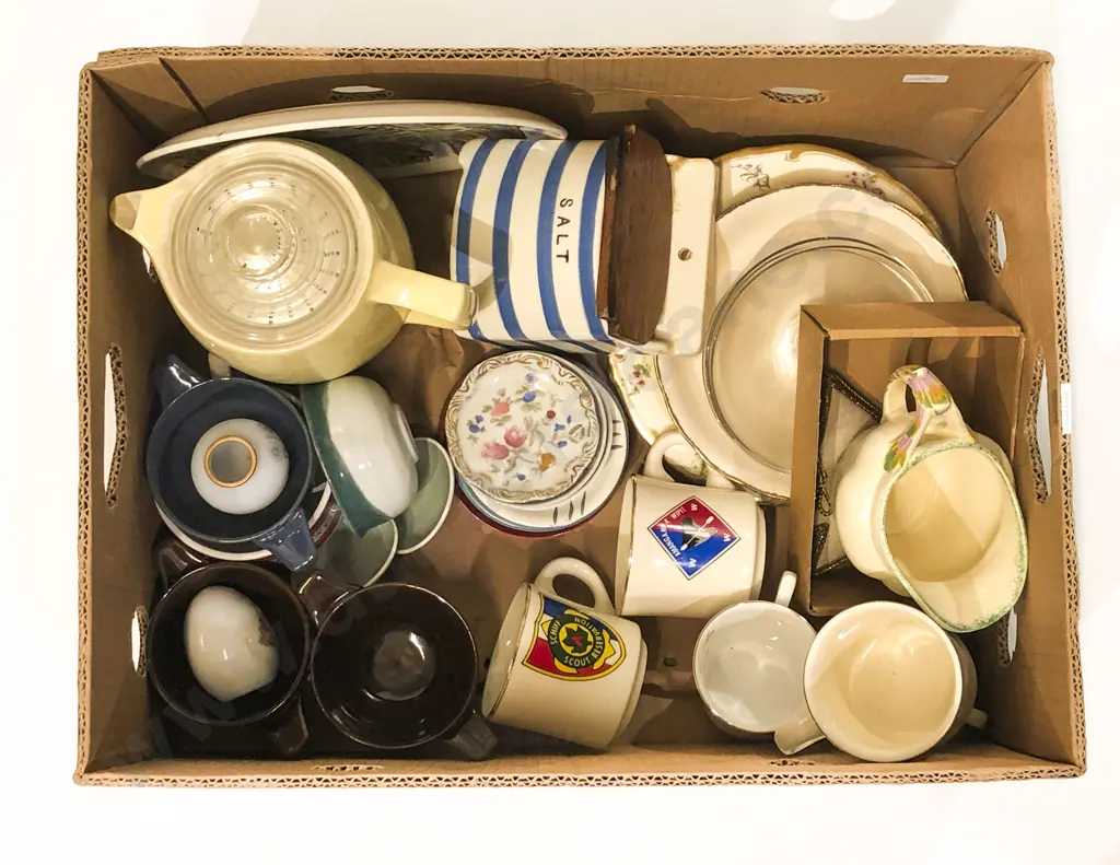 Assorted Kitchen Crockery Salt Pot & Coffee Percolator Image 1++