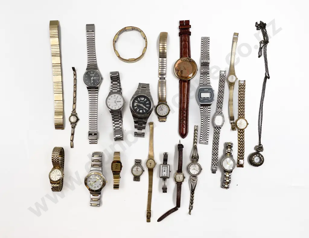 Collection of Assorted Ladies & Gents Wristwatches Image 1++