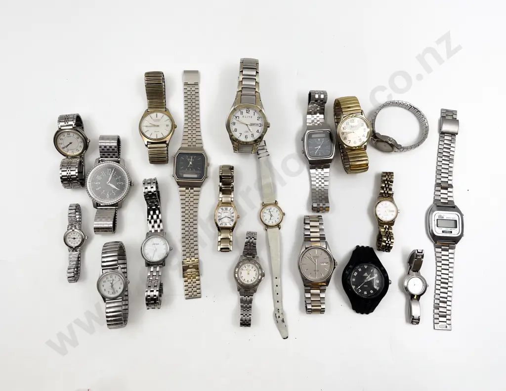 Collection of Assorted Ladies & Gents Wristwatches Image 1++