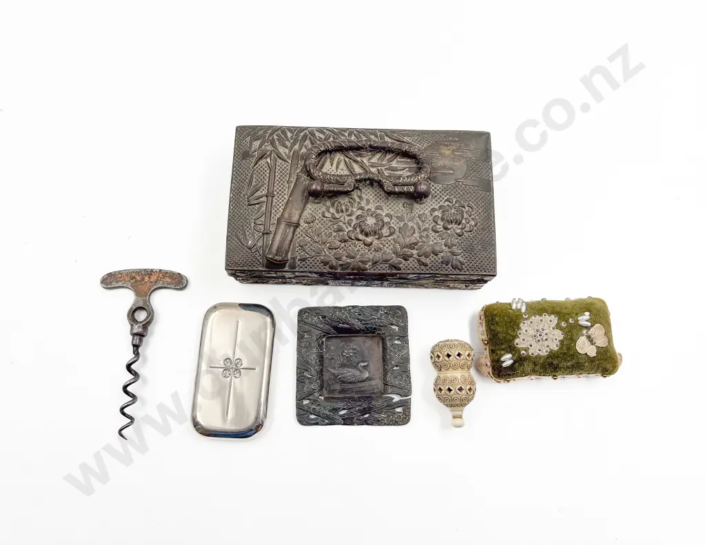 Carved Ivory Snuff Bottle Steel Corkscrew & Collectables Image 1++