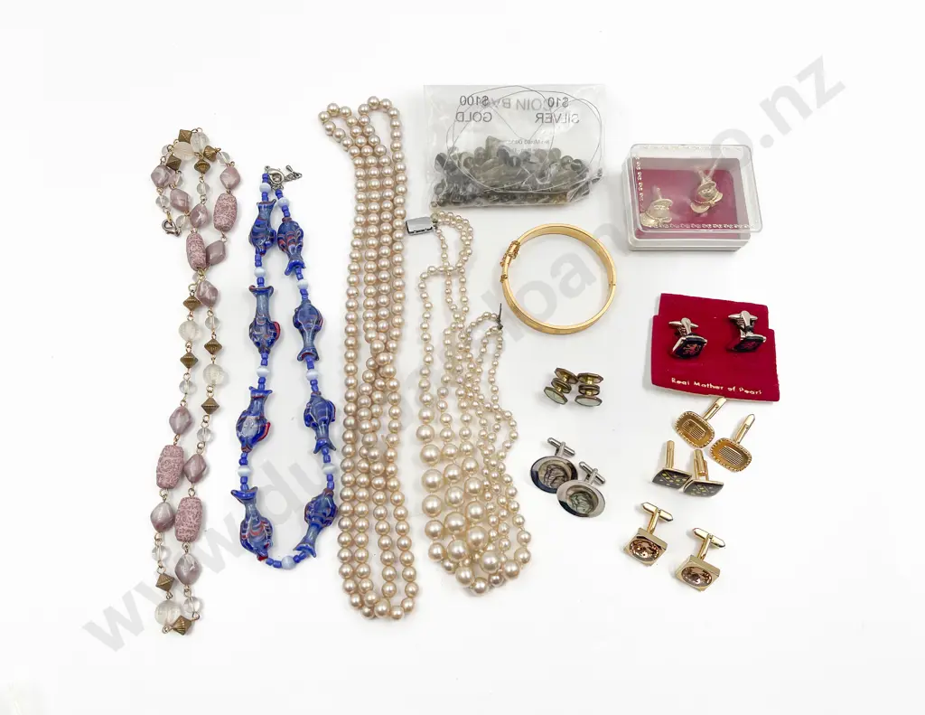 Collection Assorted Costume Jewellery Image 1++