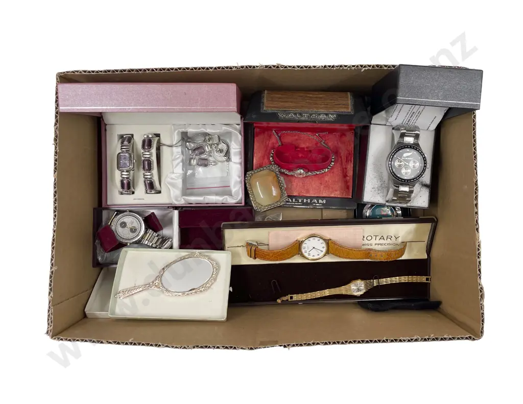 Boxed Ladies and Gents Wristwatches and Assorted Image 1++