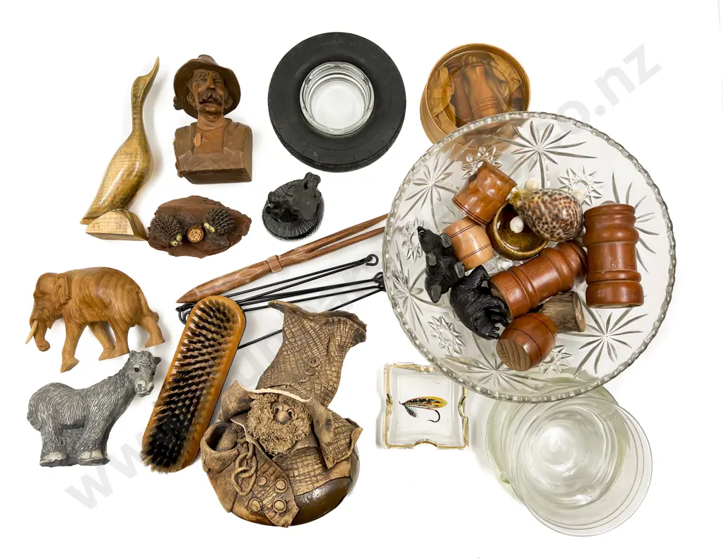 Collection Assorted Woodware Image 1++