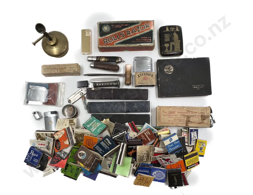 Collection of Vintage Matchbooks Image 1++