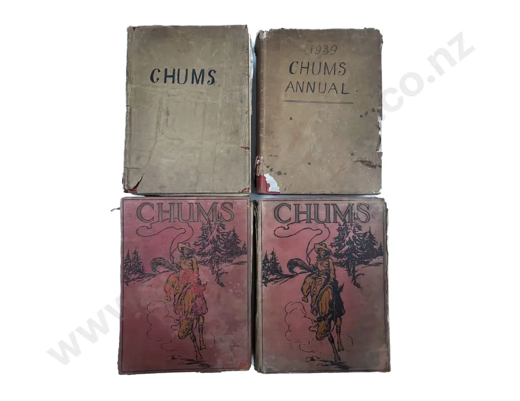 Four Chums Annuals Image 1++