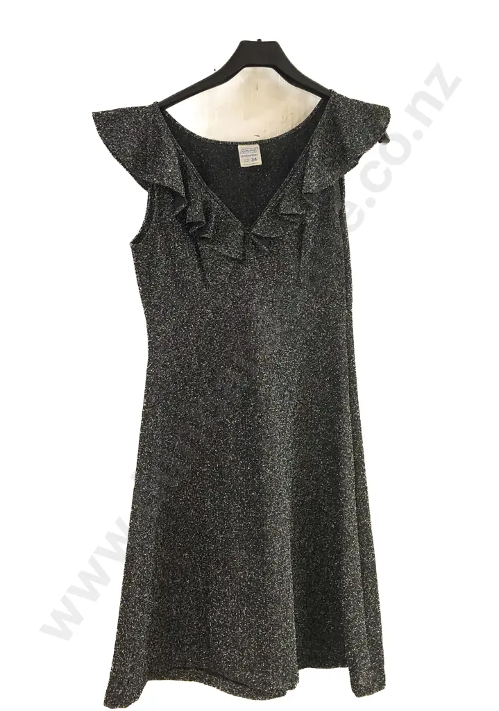 Four Pieces Evening Wear Size 10 Image 1++