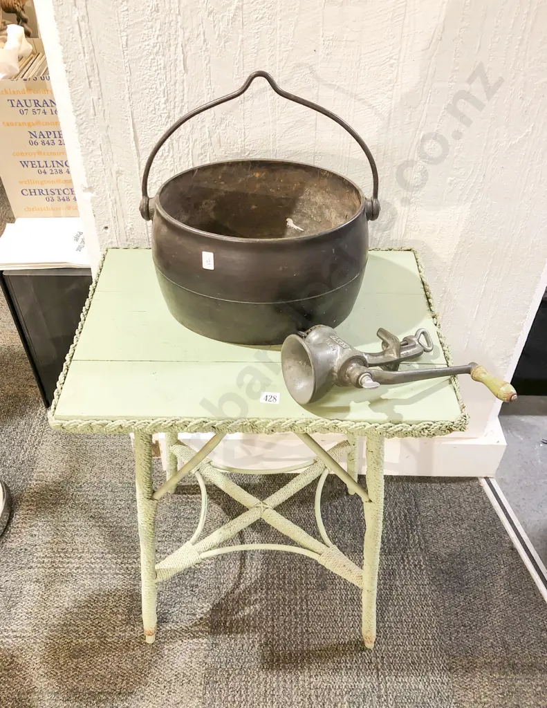 Painted Seagrass Wooden Table Image 1++