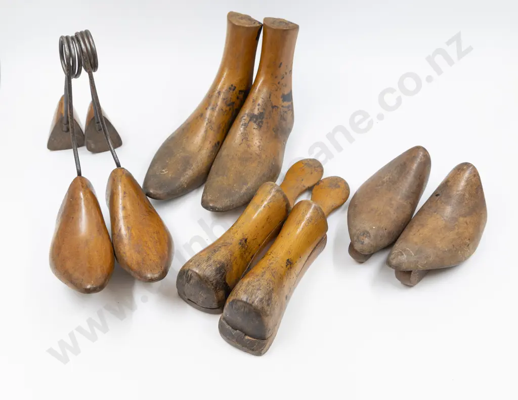 Three Pairs Victorian Fruitwood Shoe Lasts Image 1++