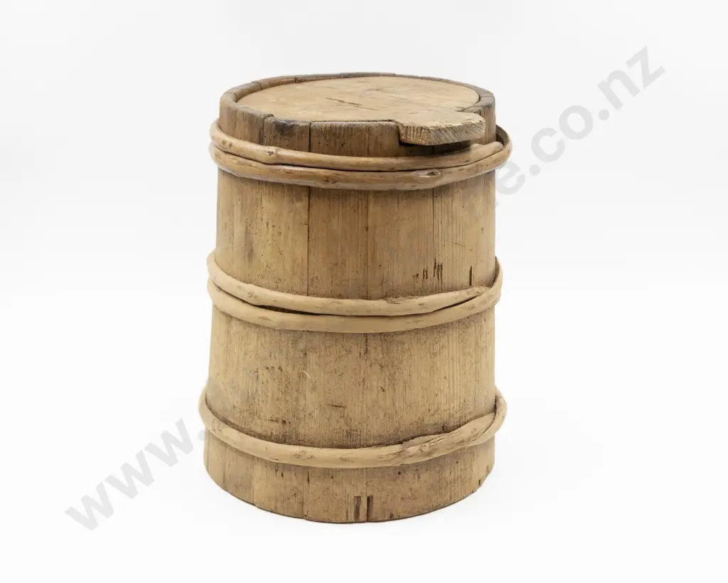 Mid/Late C19th Coopered Strapped Pine Pantry Storage Canister Image 1++