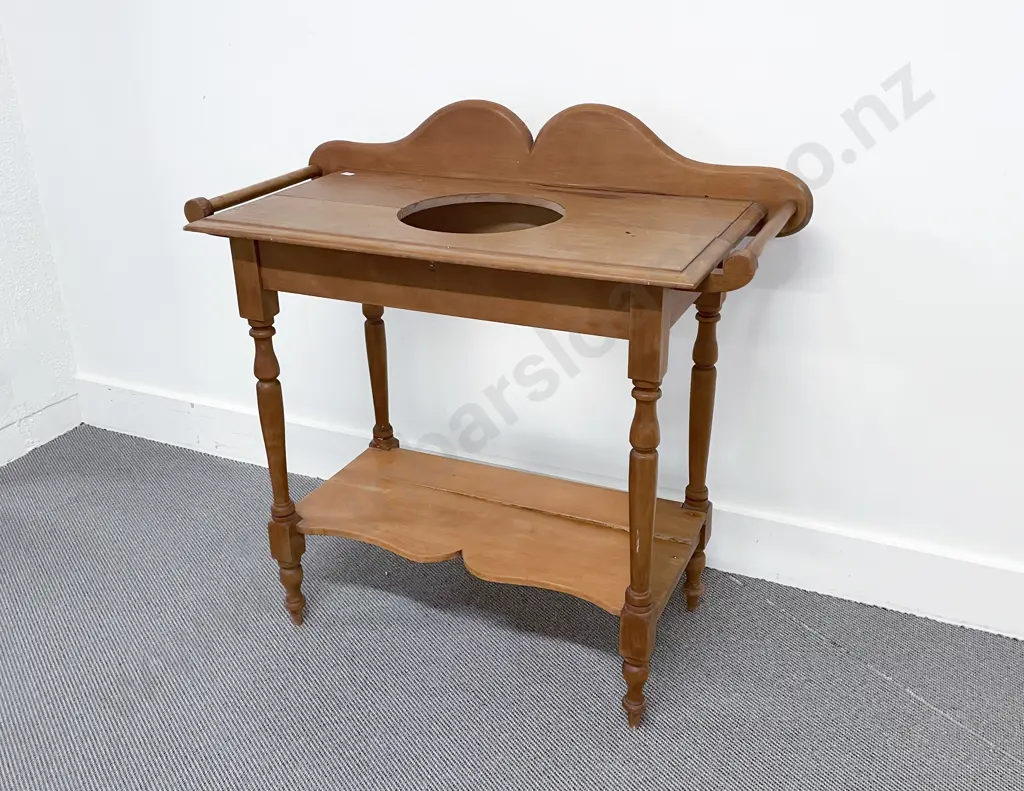 NZ Colonial Plain Kauri Washstand Image 1++