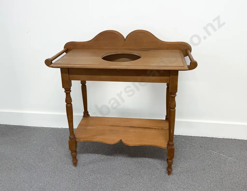 NZ Colonial Plain Kauri Washstand Image 1++