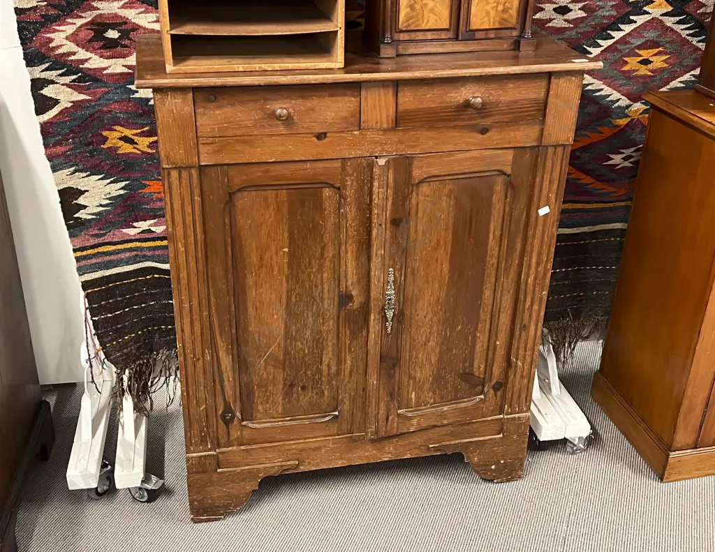 Small Late C19th French Pine Chiffonier Image 1++