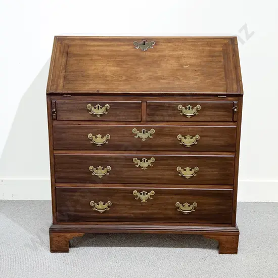 Good Quality Geo III Mahogany Bureau
