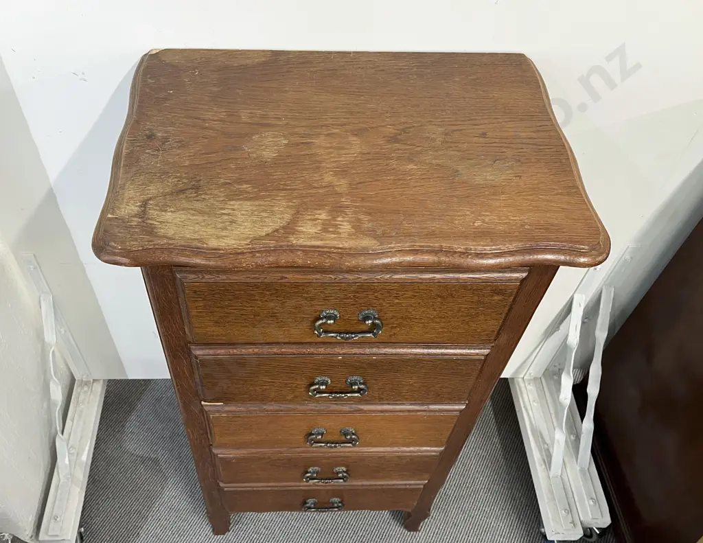 Mid C20th Oak Five Drawer Tallboy Image 1++