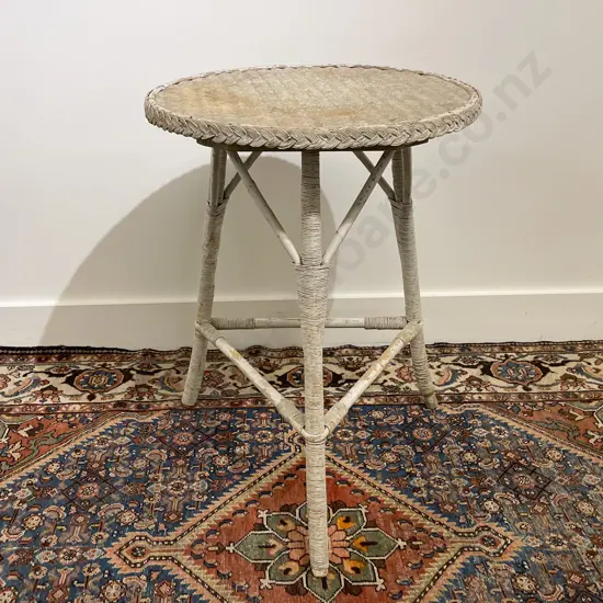Vintage Lloyd Loom Remains of White Colourway Circular Occasional Table