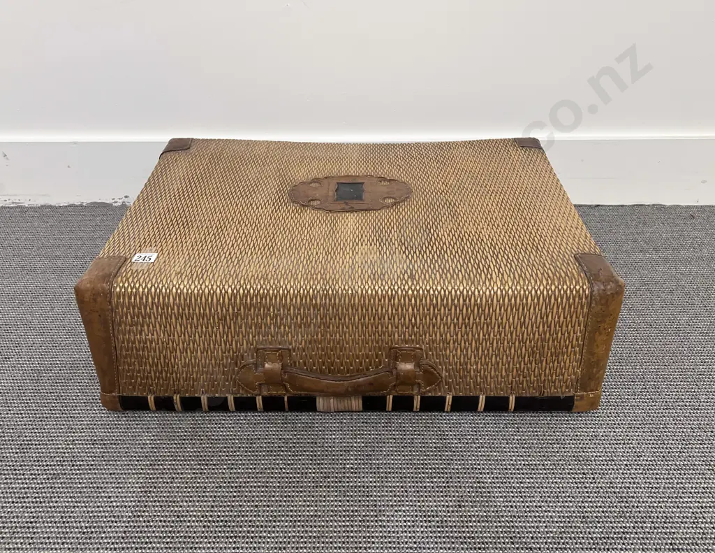 Vict Leather Bound Woven Cane Moses Basket Image 1++