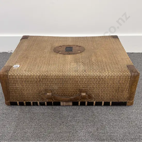 Vict Leather Bound Woven Cane Moses Basket