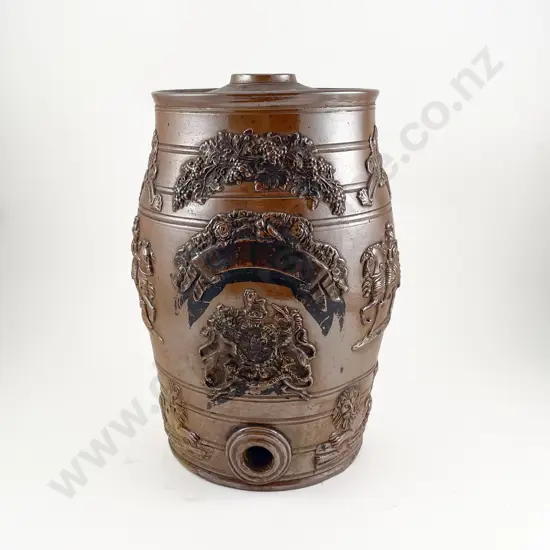Vict Lambeth Stoneware Pub Gin Keg