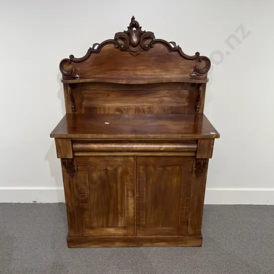 Vict Small Proportion Mahogany Chiffonier