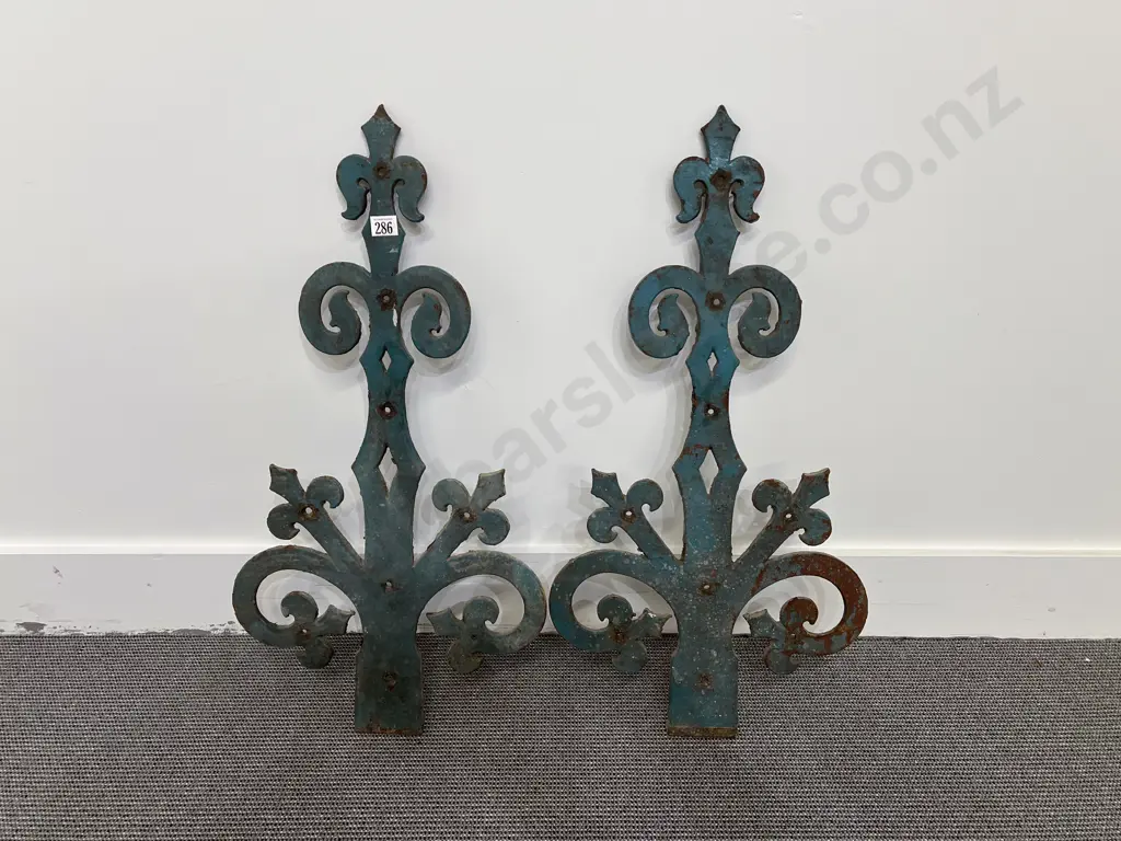 Pair Cast Iron Gate Mount Image 1++