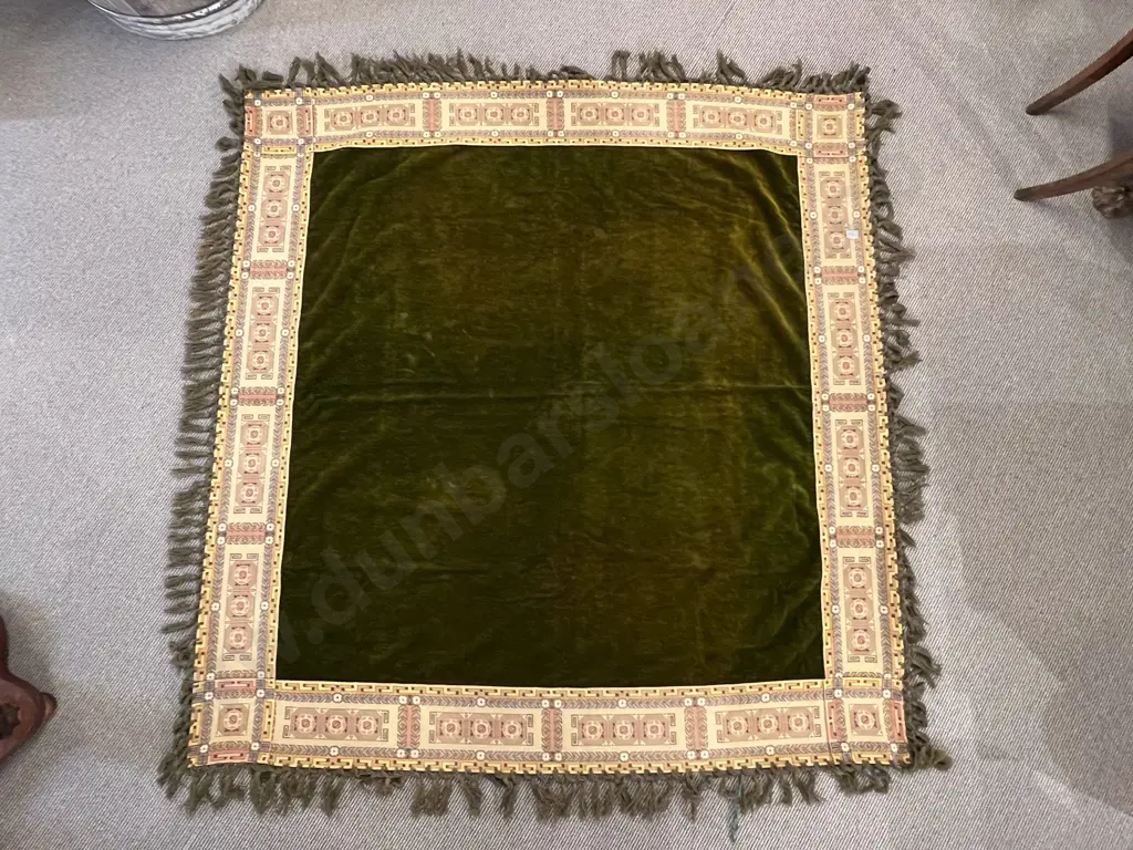 Vict Heavy Green Velvet Table Cover with Later Braid Border & Wool Fringe Image 1++