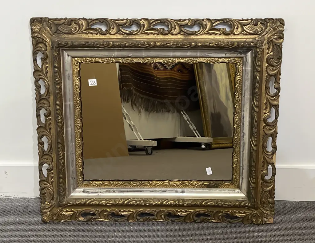 Decoratively Framed Gilt Wood Wall Mirror Image 1++