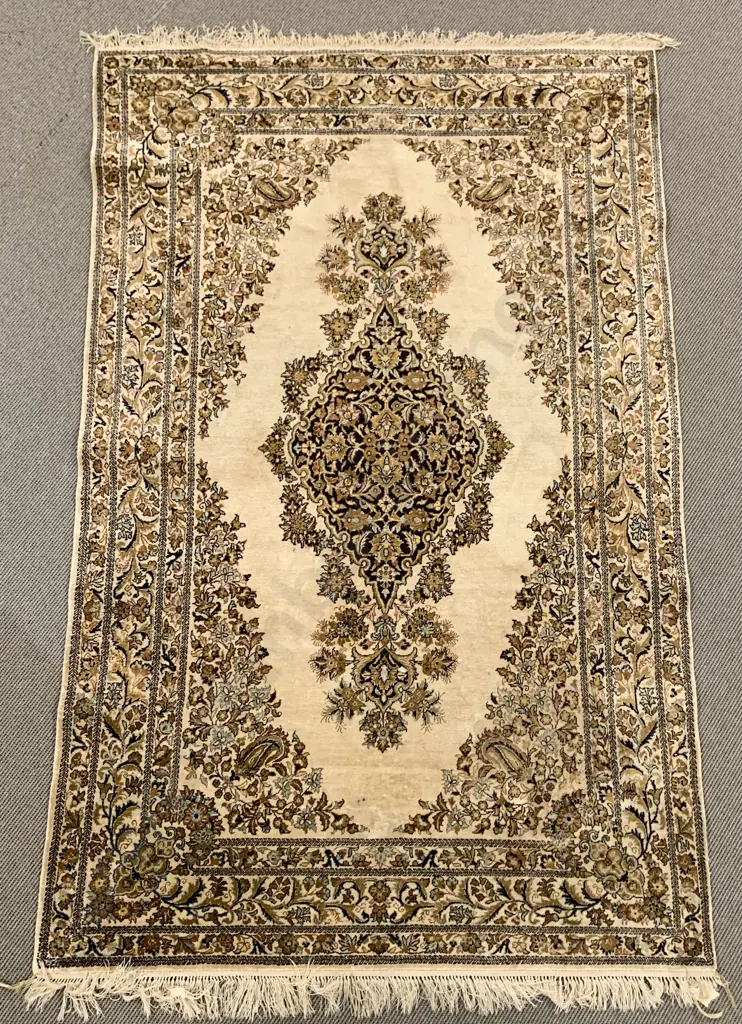 Silk On Cotton Persian Rug Image 1++