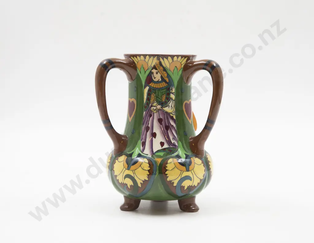 Shelley Intarsio Queen of Hearts Vase Image 1++