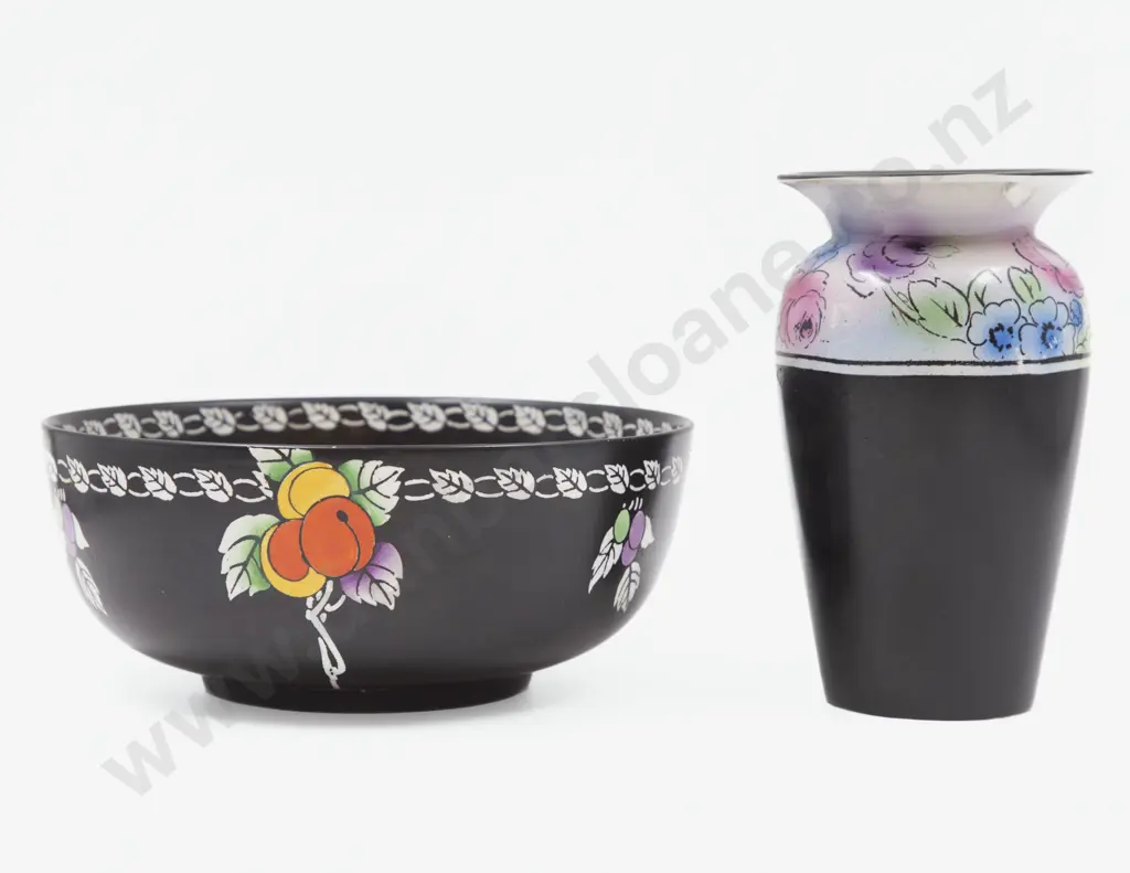 Shelley Art Deco Fruit Bowl with Vase Image 1++