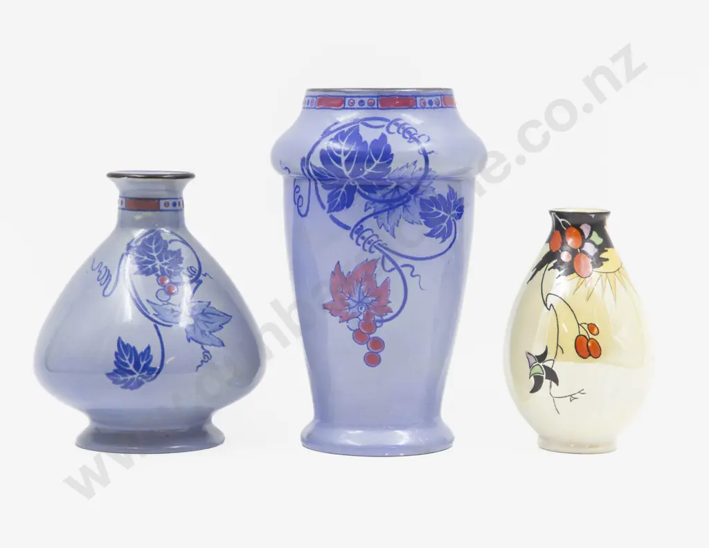 Three Various Shelley Vases Image 1++