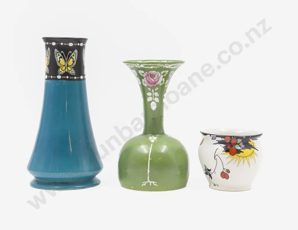 Three Various Shelley Vases Image 1++