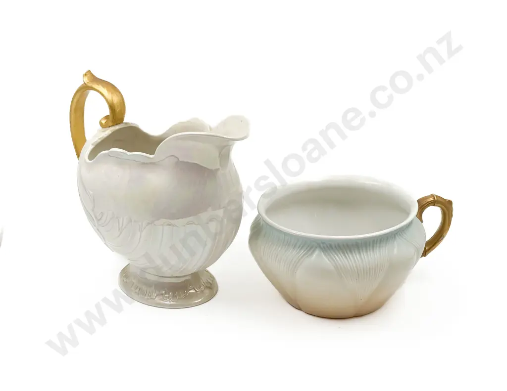 Shelley Chamber Pot & Toilet Jug Image 1++