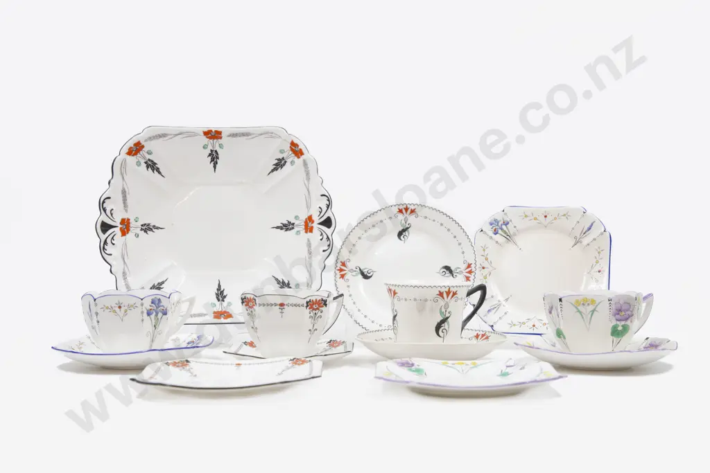 Four Shelley Art Deco Cup Saucer Plates With Cake Plate Image 1++