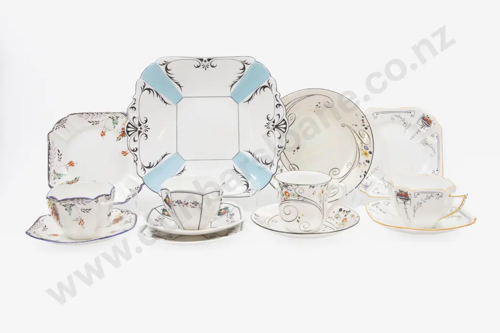 Four Shelley Cup Saucer Plates with Cake Plate Image 1++