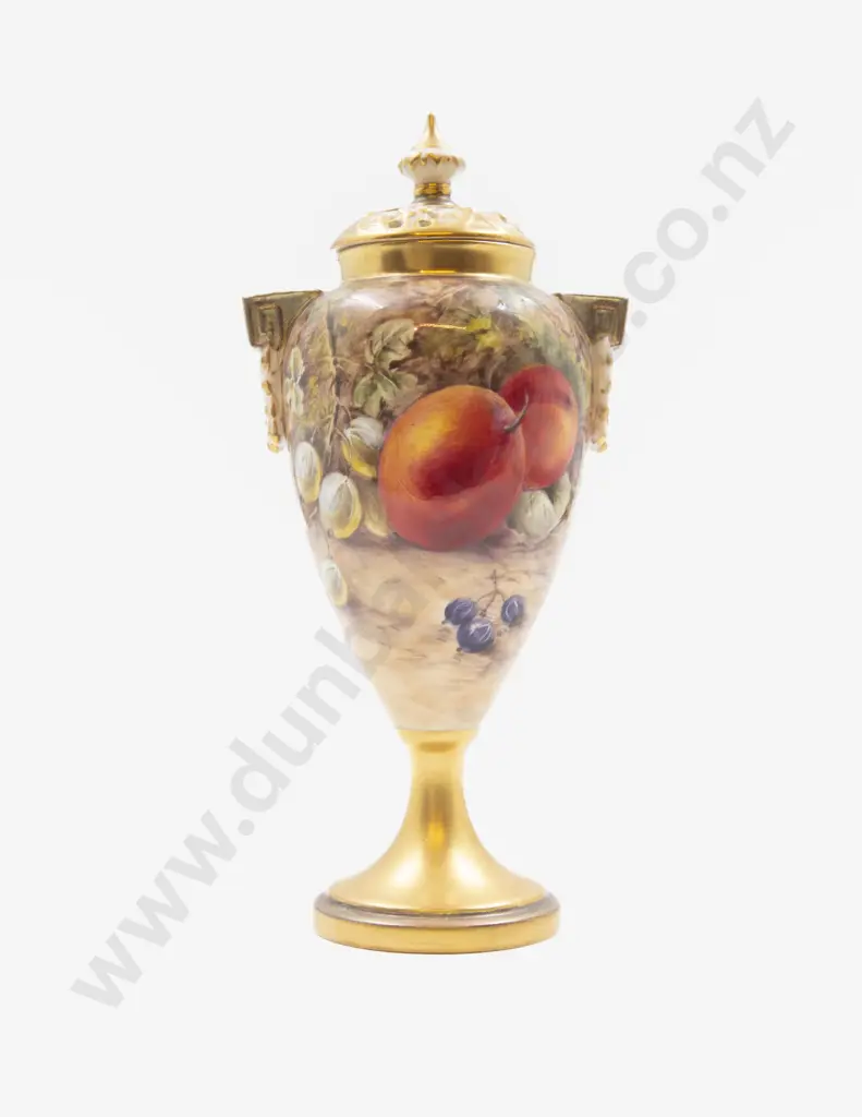 RW Ovoid Vase & Cover Image 1++