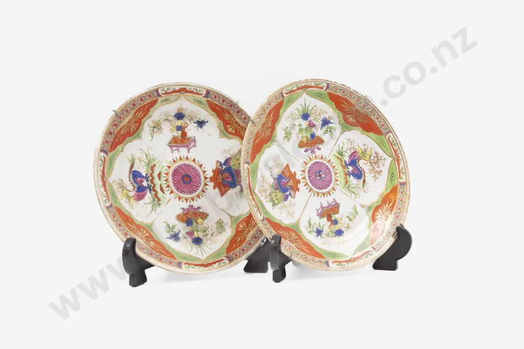 Late C18th Pair Chamberlains Worcester Plates Image 1++