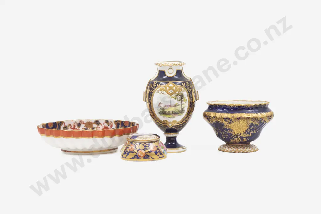 Royal Crown Derby Urn together with Other Manufacture Posy Pot Dish & Trinket Pot Image 1++