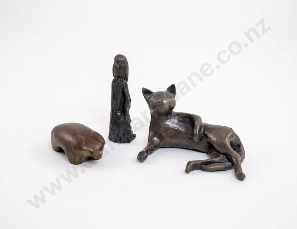 Small Bronze Figure Of A Cat Owl & Pig Image 1++