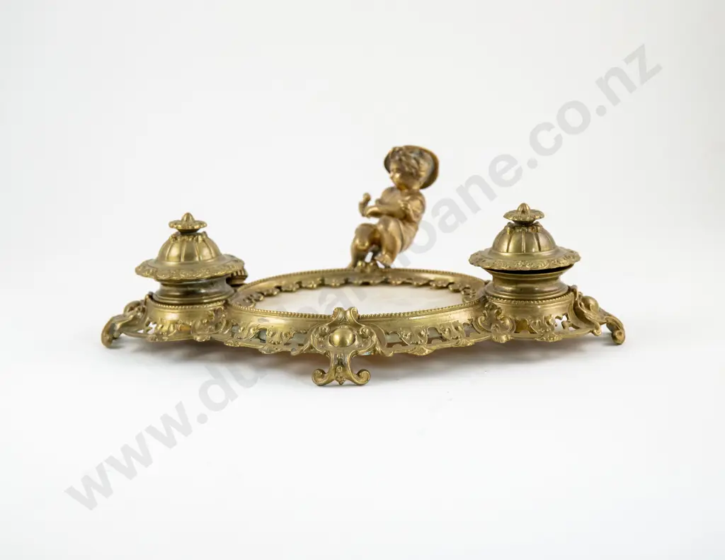Vict Cast Brass Deskstand Image 1++