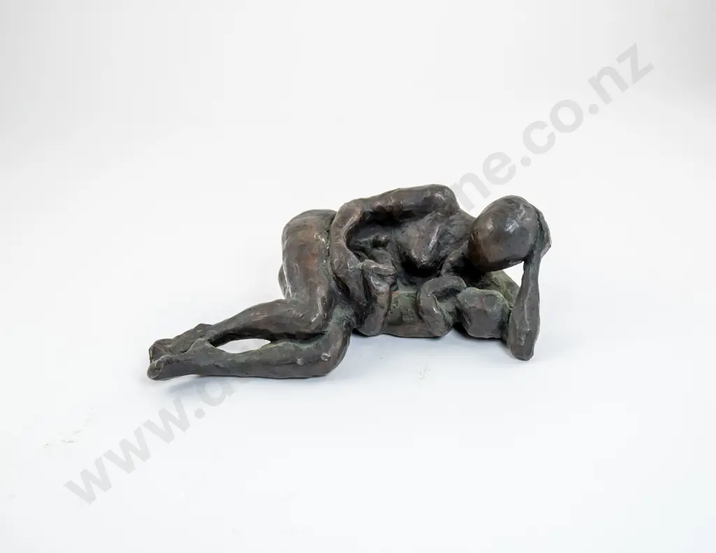 Modern Bronze Of A Mother And Child Image 1++