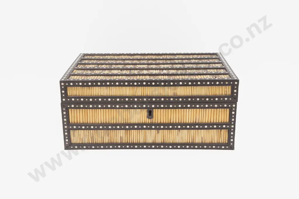 Indian Porcupine Inlaid Ebony Box Image 1++