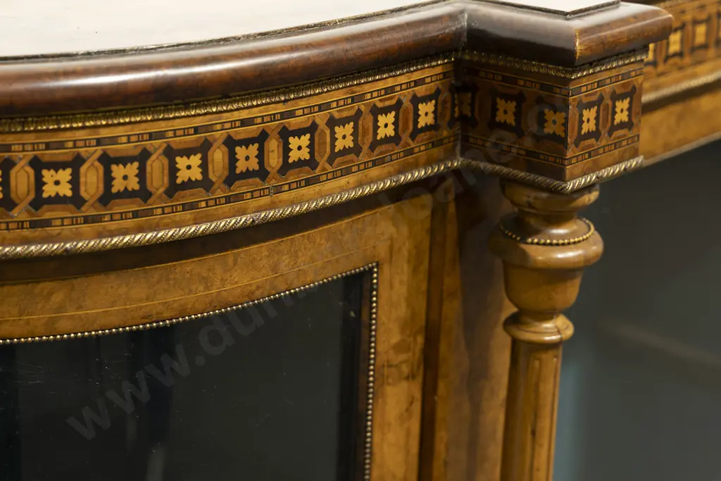 A Fine Quality Vict Figured Walnut & Gilt Metal Mounted Credenza Image 1++