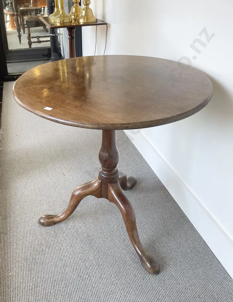 Geo III Mahogany Circular Snap Top Wine Table Image 1++