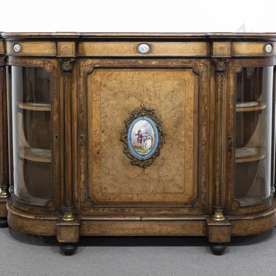 Fine Quality Vict Figured Walnut Amboyna & Gilt Metal Mounted Credenza