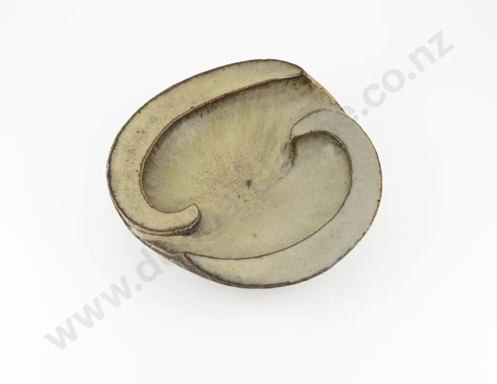 James Greig Unfolding Form Bowl Image 1++